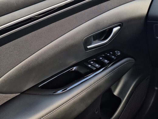 Hyundai Tucson 1.6 T-GDI PHEV Comfort Smart 4WD | Trekhaak | Apple Carplay/Android Auto | Stoel/stuurverwarming ... ActivLease financial lease