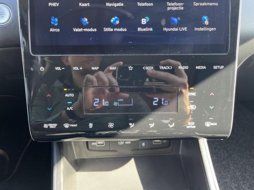 Hyundai Tucson 1.6 T-GDI PHEV Premium 4WD | Rijklaarprijs dus GEEN afleverkosten! | 360 camera | Verwarmde en ge... ActivLease financial lease