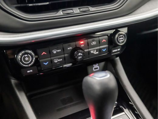 Jeep Compass 4xe 240 Plug-in Hybrid Electric S Sport 240Pk Automaat (VIRTUAL COCKPIT, APPLE CARPLAY, GROOT NAV... ActivLease financial lease