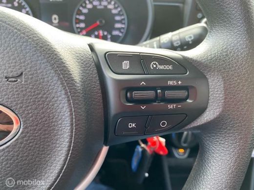 Kia Picanto 1.0 67pk Sport Velgen zwart hoogglans + nieuwe banden , Airco , Cruise controle , Bluetooth - Spo... ActivLease financial lease