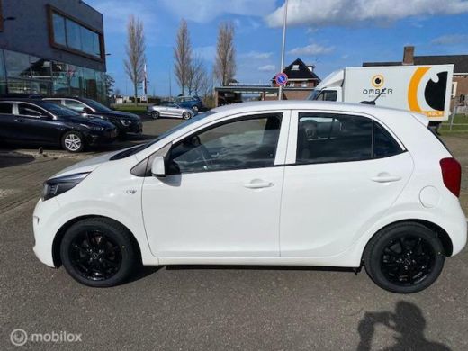 Kia Picanto 1.0 67pk Sport Velgen zwart hoogglans + nieuwe banden , Airco , Cruise controle , Bluetooth - Spo... ActivLease financial lease