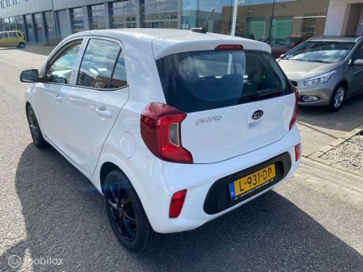 Kia Picanto 1.0 67pk Sport Velgen zwart hoogglans + nieuwe banden , Airco , Cruise controle , Bluetooth - Spo... ActivLease financial lease