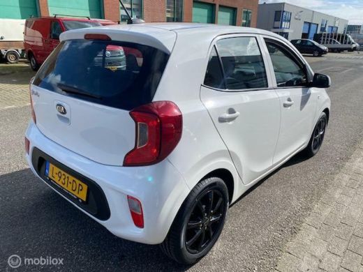 Kia Picanto 1.0 67pk Sport Velgen zwart hoogglans + nieuwe banden , Airco , Cruise controle , Bluetooth - Spo... ActivLease financial lease