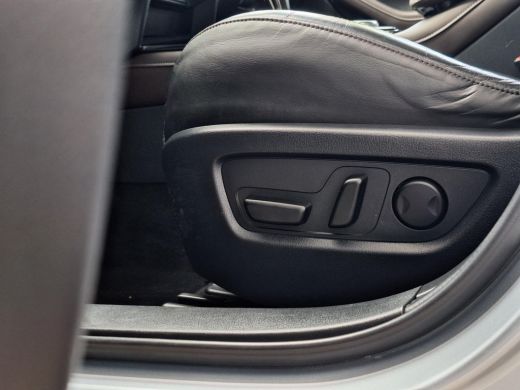 Mazda CX-30 2.0 e-SkyActiv-X M Hybrid Luxury | Apple Carplay/Android Auto | Stoel/stuurverwarming | Elektrisc... ActivLease financial lease