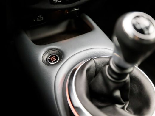 Nissan Juke 1.0 DIG-T N-Connecta Sport (APPLE CARPLAY, GROOT NAVI, CAMERA, CLIMATE, SPORTSTOELEN, GETINT GLAS... ActivLease financial lease