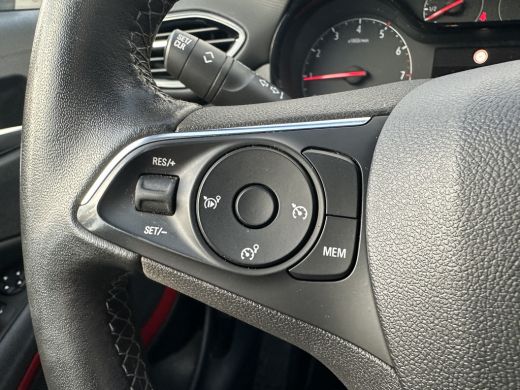 Opel Crossland 1.2 110PK Turbo GS Line | AGR-COMFORTSTOEL| NAVIGATIE| CAMERA| PARKEERSENSOREN V+A| DAB| CRUISE C... ActivLease financial lease