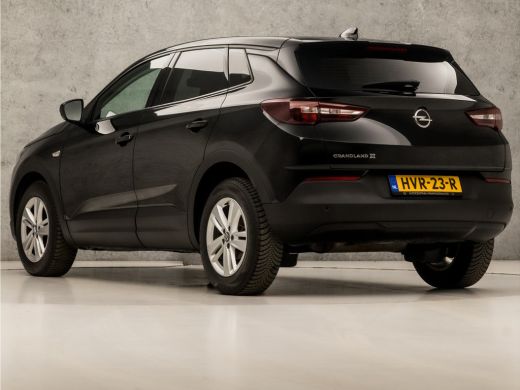 Opel Grandland X 1.2 Turbo Sport Automaat (APPLE CARPLAY, GROOT NAVI, GETINT GLAS, PARKEERSENSOREN, SPORTSTOELEN, ... ActivLease financial lease