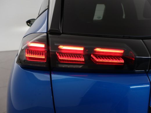 Peugeot 2008 1.2 PT 130 PK AUT. ALLURE + CAMERA | CARPLAY | DIGITALE COCKPIT | LED ActivLease financial lease
