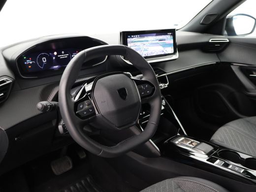 Peugeot 2008 1.2 PT 130 PK AUT. ALLURE + CAMERA | CARPLAY | DIGITALE COCKPIT | LED ActivLease financial lease