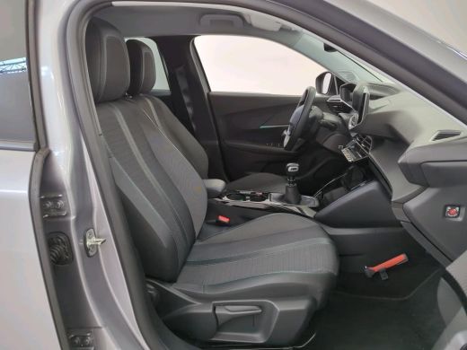 Peugeot 2008 1.2 PureTech Allure Pack | Achterbank in delen neerklapbaar | Achteruitrijcamera | Airco (automat... ActivLease financial lease