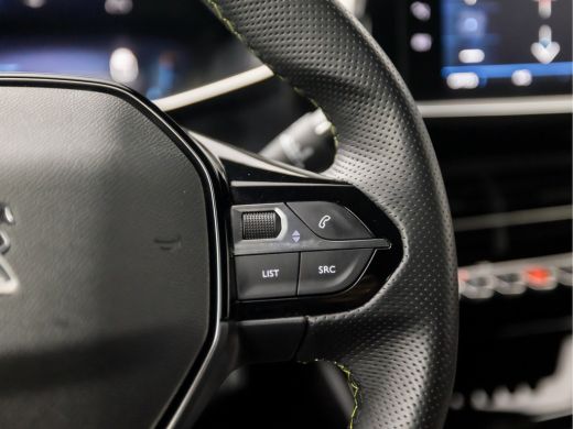 Peugeot 208 1.2 PureTech GT Sport (VIRTUAL COCKPIT, APPLE CARPLAY, GROOT NAVI, LEDER, 360 CAMERA, ADAPTIVE CR... ActivLease financial lease