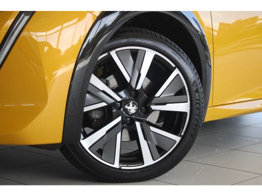 Peugeot 208 1.2 Turbo 100-PK GT-Line | NAVIGATIE | CAMERA | PANORAMADAK | CLIMATE CONTROL | ADAPTIVE CRUISE |... ActivLease financial lease