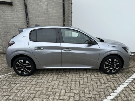 Peugeot 208 Hybrid 100 e-DCS6 Allure | Achterbank in delen neerklapbaar | Apple Carplay/Android Auto|telefoon... ActivLease financial lease