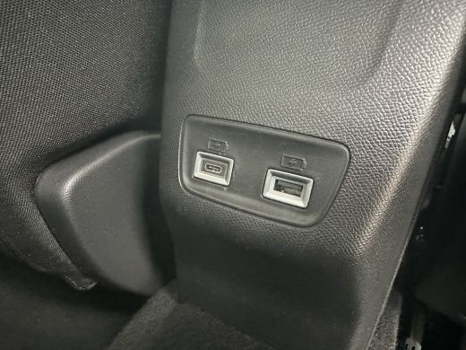 Peugeot 208 Hybrid 100 e-DCS6 Allure | Achterbank in delen neerklapbaar | Apple Carplay/Android Auto|telefoon... ActivLease financial lease