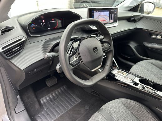 Peugeot 208 Hybrid 100 e-DCS6 Allure | Achterbank in delen neerklapbaar | Apple Carplay/Android Auto|telefoon... ActivLease financial lease