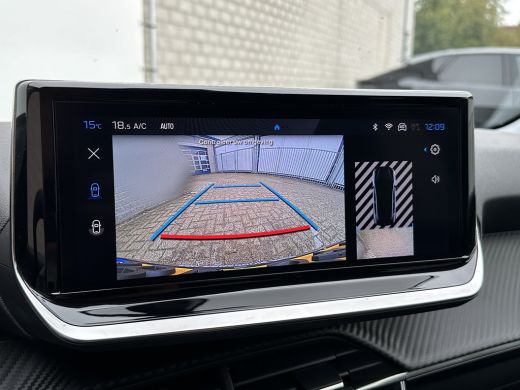 Peugeot 208 Hybrid 100 e-DCS6 Allure | Achterbank in delen neerklapbaar | Apple Carplay/Android Auto|telefoon... ActivLease financial lease