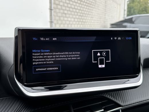 Peugeot 208 Hybrid 100 e-DCS6 Allure | Achterbank in delen neerklapbaar | Apple Carplay/Android Auto|telefoon... ActivLease financial lease