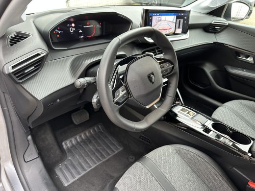 Peugeot 208 Hybrid 100 e-DCS6 Allure | Achterbank in delen neerklapbaar | Achteruitrijcamera | Apple Carplay/... ActivLease financial lease