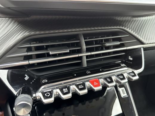 Peugeot 208 Hybrid 100 e-DCS6 Allure | Achterbank in delen neerklapbaar | Achteruitrijcamera | Apple Carplay/... ActivLease financial lease