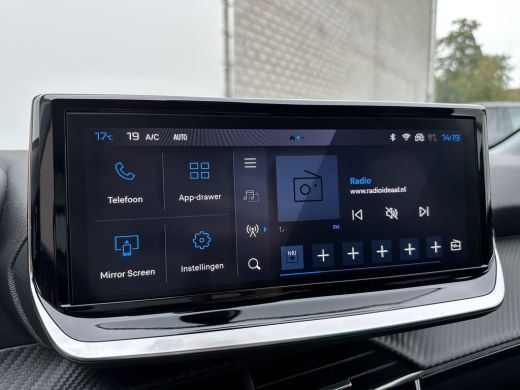 Peugeot 208 Hybrid 100 e-DCS6 Allure | Achterbank in delen neerklapbaar | Achteruitrijcamera | Apple Carplay/... ActivLease financial lease