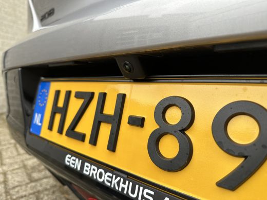 Peugeot 208 Hybrid 100 e-DCS6 Allure | Achterbank in delen neerklapbaar | Achteruitrijcamera | Apple Carplay/... ActivLease financial lease