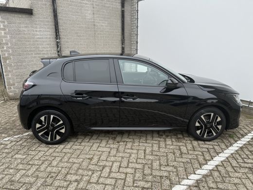 Peugeot 208 Hybrid 100 e-DCS6 Allure | Achterbank in delen neerklapbaar | Achteruitrijcamera | Apple Carplay/... ActivLease financial lease