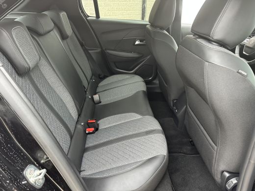 Peugeot 208 Hybrid 100 e-DCS6 Allure | Achterbank in delen neerklapbaar | Achteruitrijcamera | Apple Carplay/... ActivLease financial lease