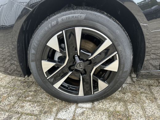 Peugeot 208 Hybrid 100 e-DCS6 Allure | Achterbank in delen neerklapbaar | Achteruitrijcamera | Apple Carplay/... ActivLease financial lease