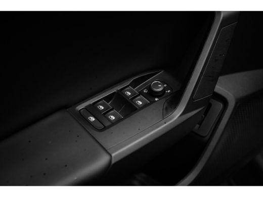 Seat Leon 1.5 TSI e-Hybrid FR Business Achteruitrijcamera | App-Connect Draadloos | Demo | ACC | 130 KM 130... ActivLease financial lease