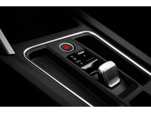 Seat Leon 1.5 TSI e-Hybrid FR Business Achteruitrijcamera | App-Connect Draadloos | Demo | ACC | 130 KM 130... ActivLease financial lease