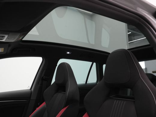 Skoda Kamiq 1.0 TSI 110pk Monte Carlo Navi via App Panorama Trekhaak Camera Side Assist Stoelverwarming Voor ... ActivLease financial lease