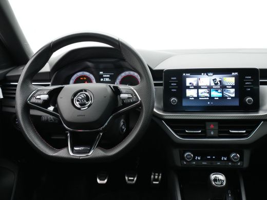 Skoda Kamiq 1.0 TSI 110pk Monte Carlo Navi via App Panorama Trekhaak Camera Side Assist Stoelverwarming Voor ... ActivLease financial lease