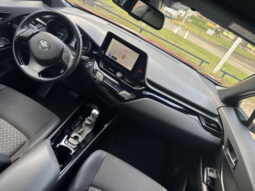 Toyota C-HR 1.8 Hybrid Style | 06-10141018 Voor meer informatie ActivLease financial lease