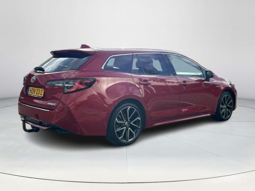 Toyota Corolla Touring Sports 2.0 Hybrid Premium (Elektrisch Panoramadak - Trekhaak) ActivLease financial lease
