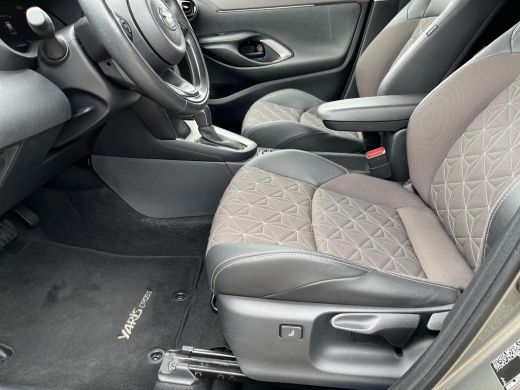 Toyota Yaris Cross 1.5 Hybrid Executive 4X4 | All-in prijs | Automaat | Parkeersensoren ActivLease financial lease