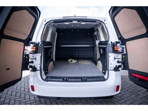 Volkswagen ID. Buzz Cargo Cargo 77KW 204PK | Achteruitrijcamera | Apple Carplay/Android Auto|telefoonintegratie premium | L... ActivLease financial lease