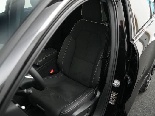 Volvo  EC40 Single Extended Range Ultra Black Edition | Harman Kardon | 360° Camera | Digitale binnenspiegel ... ActivLease financial lease