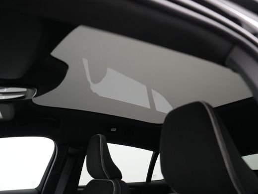 Volvo  EC40 Single Extended Range Ultra Black Edition | Harman Kardon | 360° Camera | Digitale binnenspiegel ... ActivLease financial lease