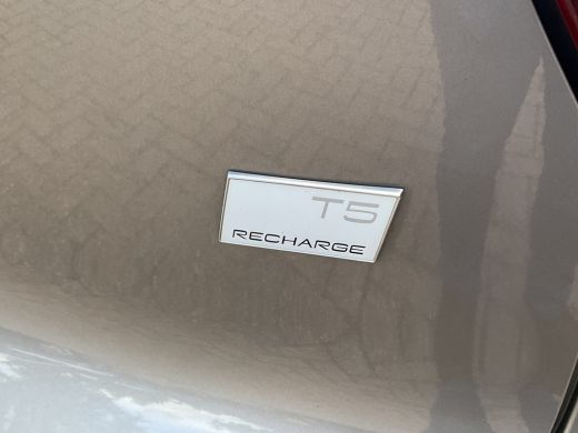 Volvo  XC40 1.5 T5 Recharge PHEV Inscription Pano Elek.Trekhaak Memory Carplay Led Plug-in! ActivLease financial lease