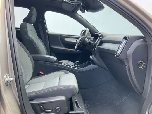 Volvo  XC40 1.5 T5 Recharge PHEV Inscription Pano Elek.Trekhaak Memory Carplay Led Plug-in! ActivLease financial lease