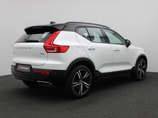 Volvo  XC40 2.0 T4 R-Design 190PK AUT. Achteruitrijcamera, Adaptieve Cruise Controle, Navi, LED-Koplampen, St... ActivLease financial lease