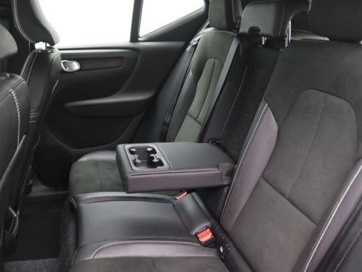 Volvo  XC40 2.0 T4 R-Design 190PK AUT. Achteruitrijcamera, Adaptieve Cruise Controle, Navi, LED-Koplampen, St... ActivLease financial lease
