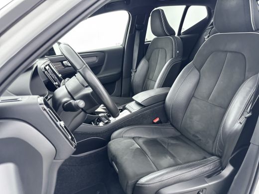 Volvo  XC40 Recharge P8 AWD | 20" | Elektr. verst. stoelen | 360 Camera | Harman Kardon | Panoramadak | Stoel... ActivLease financial lease