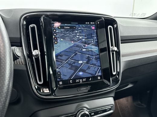 Volvo  XC40 Recharge P8 AWD | 20" | Elektr. verst. stoelen | 360 Camera | Harman Kardon | Panoramadak | Stoel... ActivLease financial lease