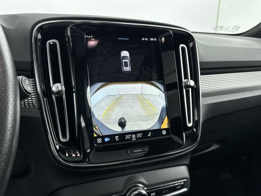 Volvo  XC40 Recharge P8 AWD | 20" | Elektr. verst. stoelen | 360 Camera | Harman Kardon | Panoramadak | Stoel... ActivLease financial lease