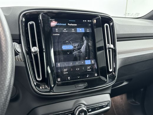 Volvo  XC40 Recharge P8 AWD | 20" | Elektr. verst. stoelen | 360 Camera | Harman Kardon | Panoramadak | Stoel... ActivLease financial lease