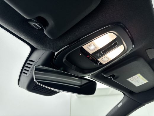 Volvo  XC40 Recharge P8 AWD | 20" | Elektr. verst. stoelen | 360 Camera | Harman Kardon | Panoramadak | Stoel... ActivLease financial lease