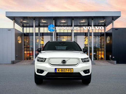 Volvo  XC40 Recharge P8 AWD | 20" | Elektr. verst. stoelen | 360 Camera | Harman Kardon | Panoramadak | Stoel... ActivLease financial lease