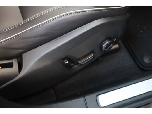 Volvo  XC60 T8 455PK Polestar Engineered | Full options | B&W Audio | 22'' Velgen | 360 Camera | Orgineel NL ActivLease financial lease