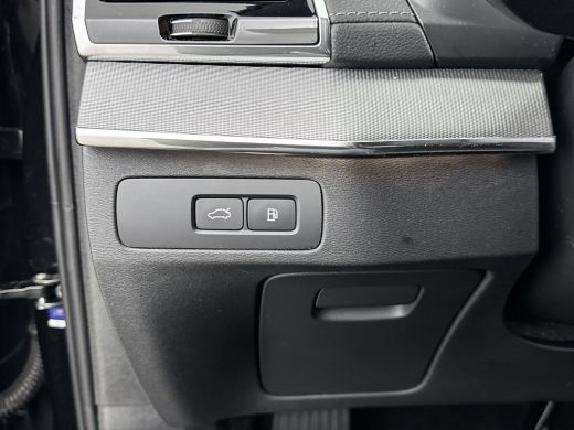 Volvo  XC90 T8 Recharge Ultimate Dark | 22" | Luchtvering | Sportstoelen | Bowers & Wilkins | Trekhaak | 360 ... ActivLease financial lease